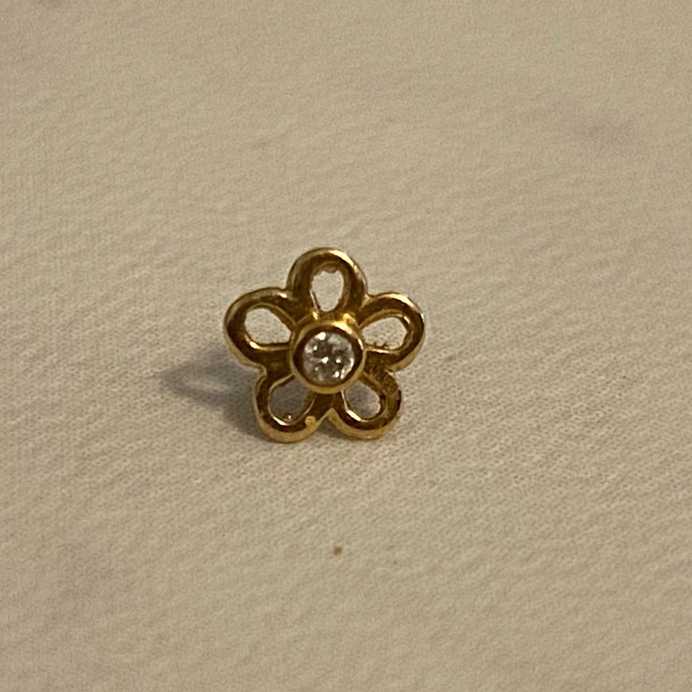 Dainty BVLA flower with diamond center nose ring